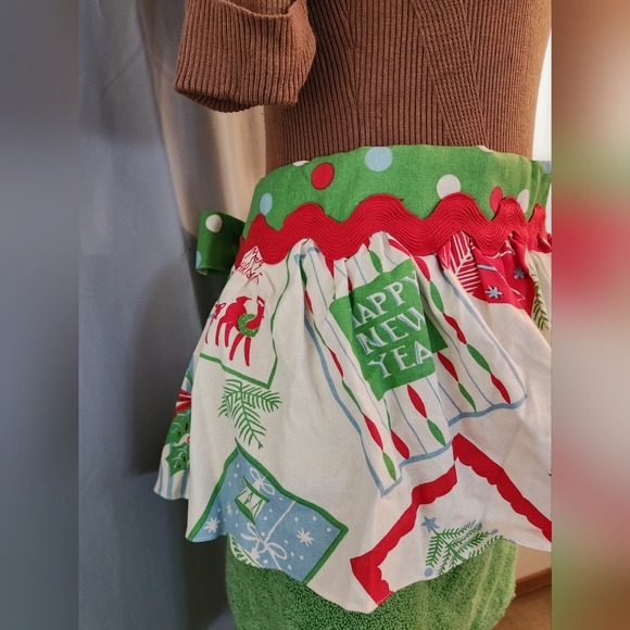 JenRosie Designs Apron, NWOT, Christmas/New Year's - Picture 3 of 8